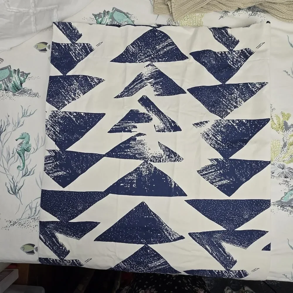 2 pc Exclusive Fabrics & Furnishings 50